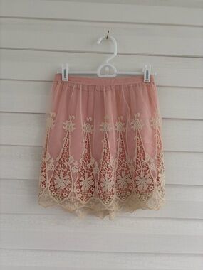 Abercrombie & Fitch Lace Mini Skirt Pink Cream Coquette Feminine Spring Outfit